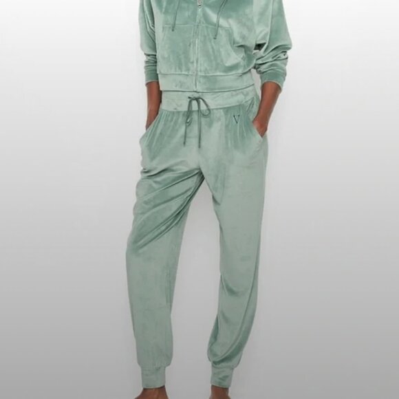 Victoria’s Secret Green Velour Joggers Track Pants Size L - Picture 1 of 8